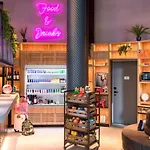 Hotel Moxy Den Haag