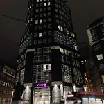 Hotel Moxy 4*