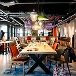 Moxy ホテル 4*