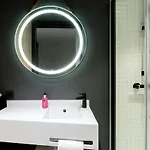 Hotel Moxy 4*