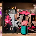 Hotel Moxy 4*